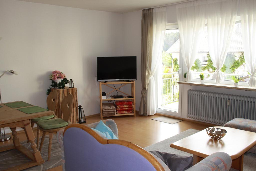 Apartments Eichenweg Rednitzhembach Exteriör bild